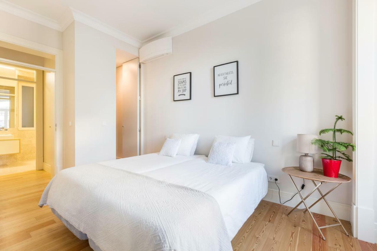 Cosy Marques De Pombal Apartment Lisbon Exterior photo